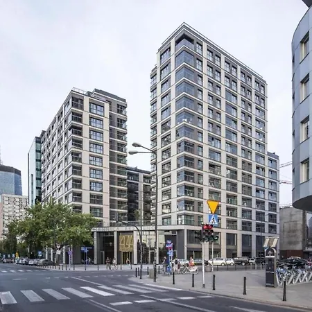 Close Apartment