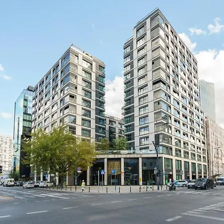 Golden - Luxury 2-bedroom, Mennica Residence&144 Warszawa