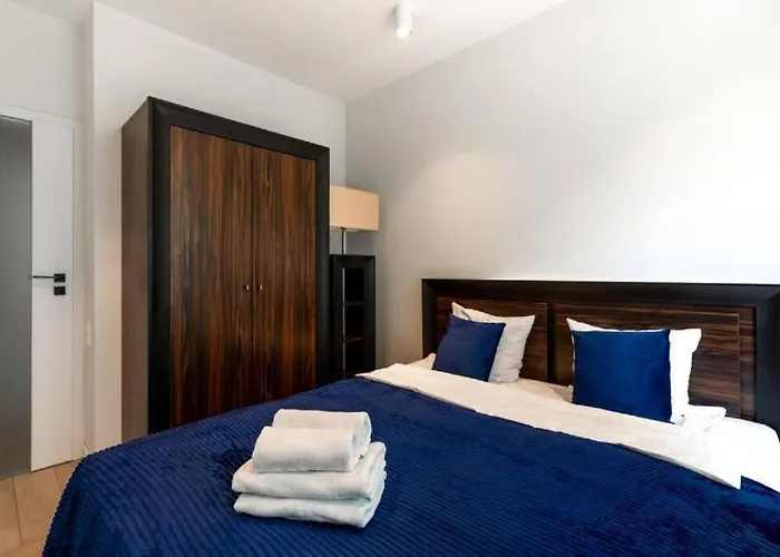 Lägenhet Golden - Luxury 2-bedroom, Mennica Residence&144 Warszawa