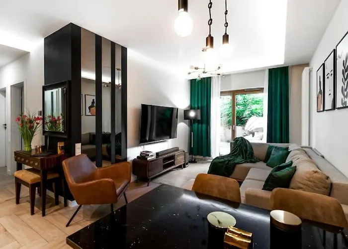 Golden - Luxury 2-bedroom, Mennica Residence&144 * Warszawa