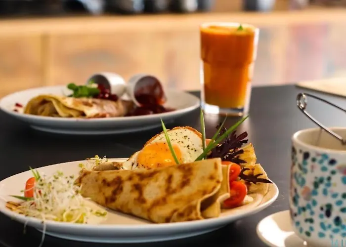 Golden - Luxury 2-bedroom, Mennica Residence&144