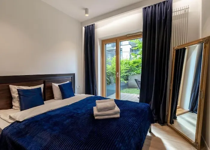 Golden - Luxury 2-bedroom, Mennica Residence&144 Lägenhet Warszawa