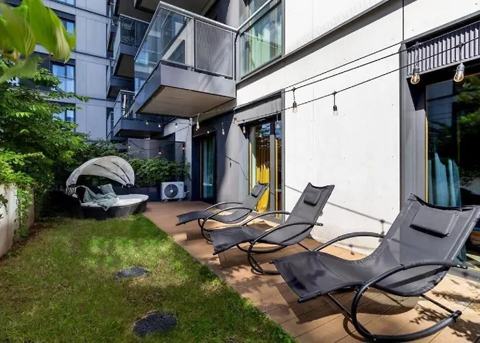 Golden - Luxury 2-bedroom, Mennica Residence&144 Lägenhet