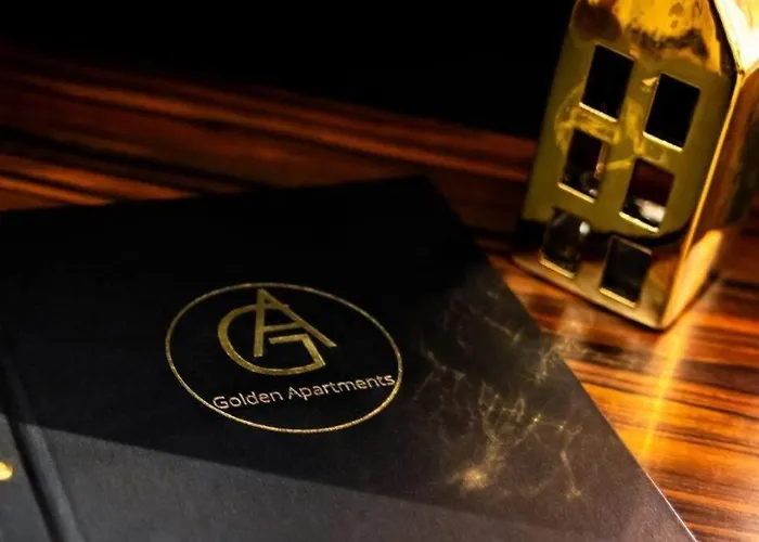 Golden - Luxury 2-bedroom, Mennica Residence&144 Lägenhet Warszawa