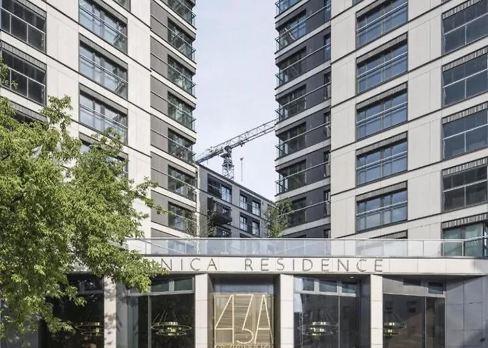 Golden - Luxury 2-bedroom, Mennica Residence&144 Warszawa