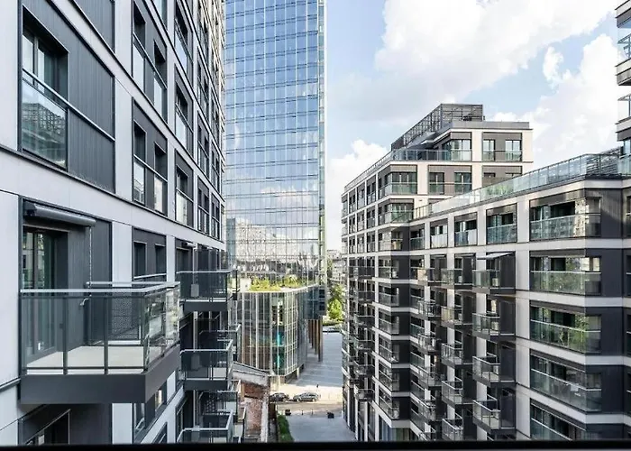 Golden - Luxury 2-bedroom, Mennica Residence&144 Warszawa